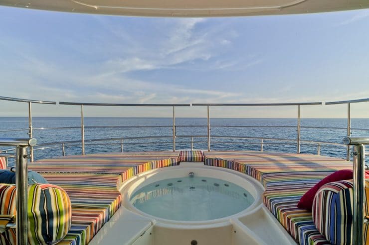 location-yacht-charter-MY-bunker-balearic