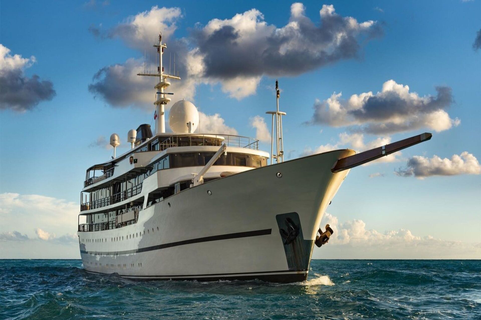 M/Y CHAKRA | Arthaud Yachting