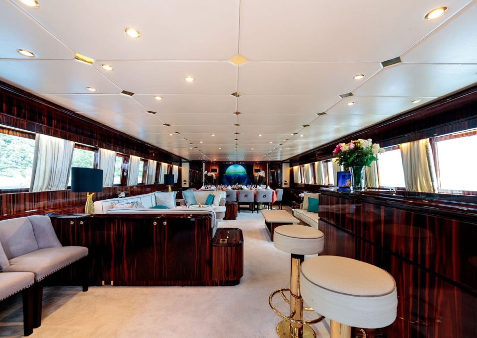 location-yacht-charter-MY-hemilia