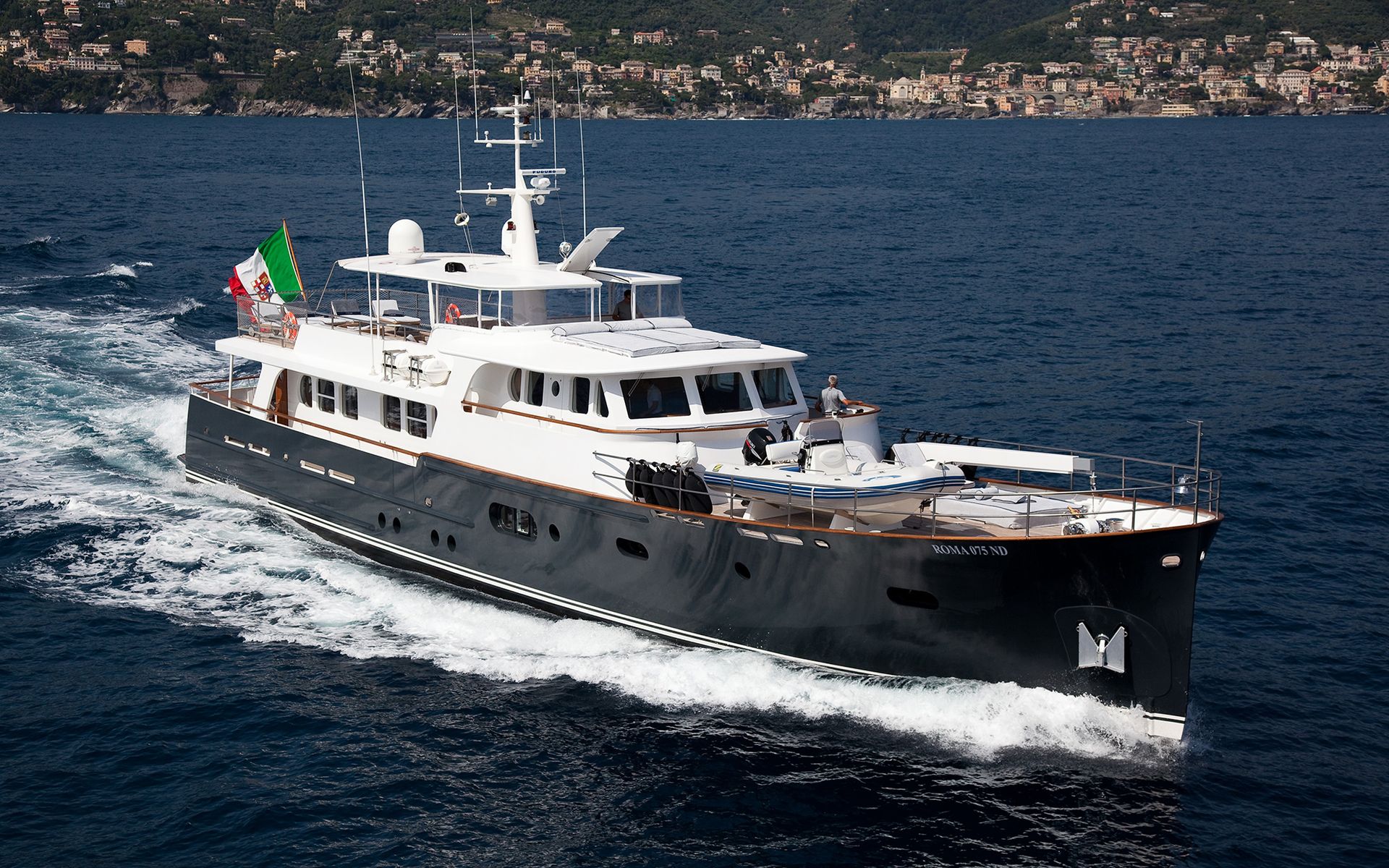 M/Y PERSUADER | Arthaud Yachting