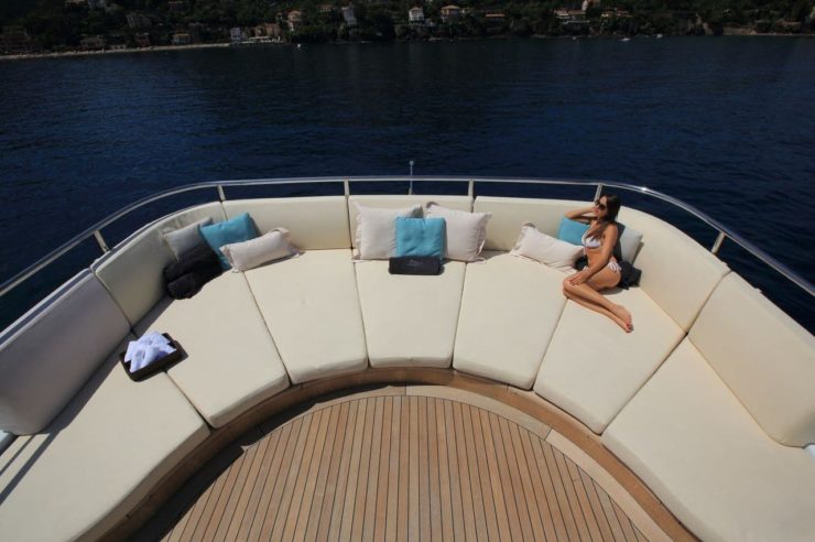 location-yacht-charter-MY-rola-4.jpg