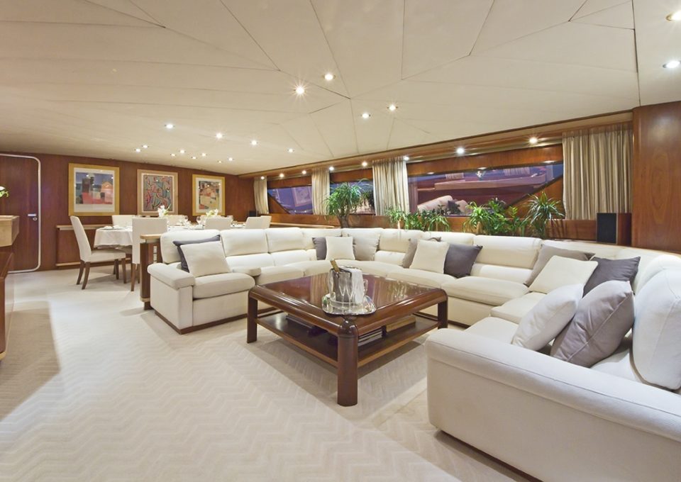 location-yacht-charter-MY-sunliner