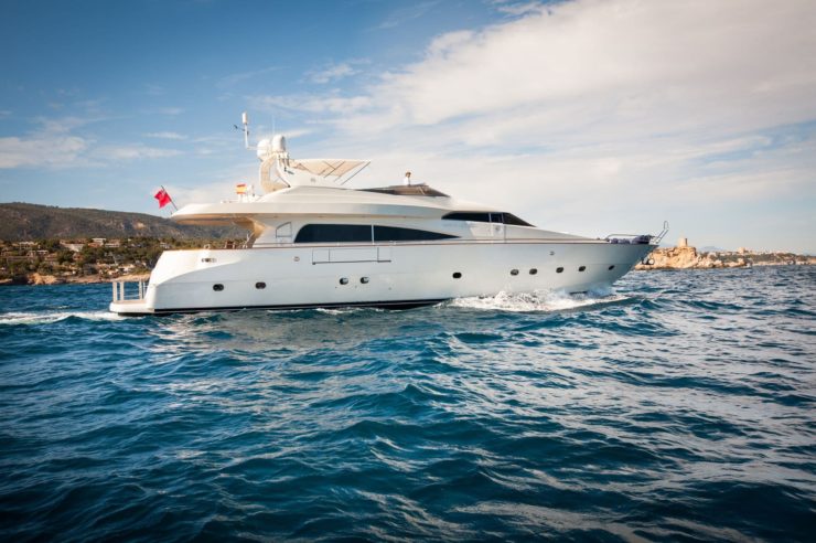 M/Y WHITE FANG | Arthaud Yachting