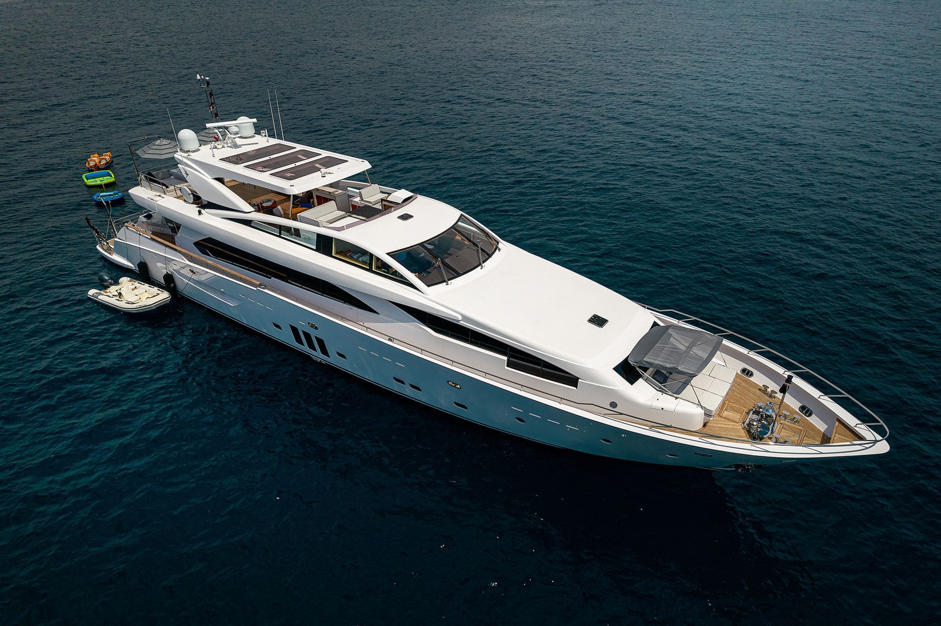 Location-Yacht-Charter-M-Y-Millesime