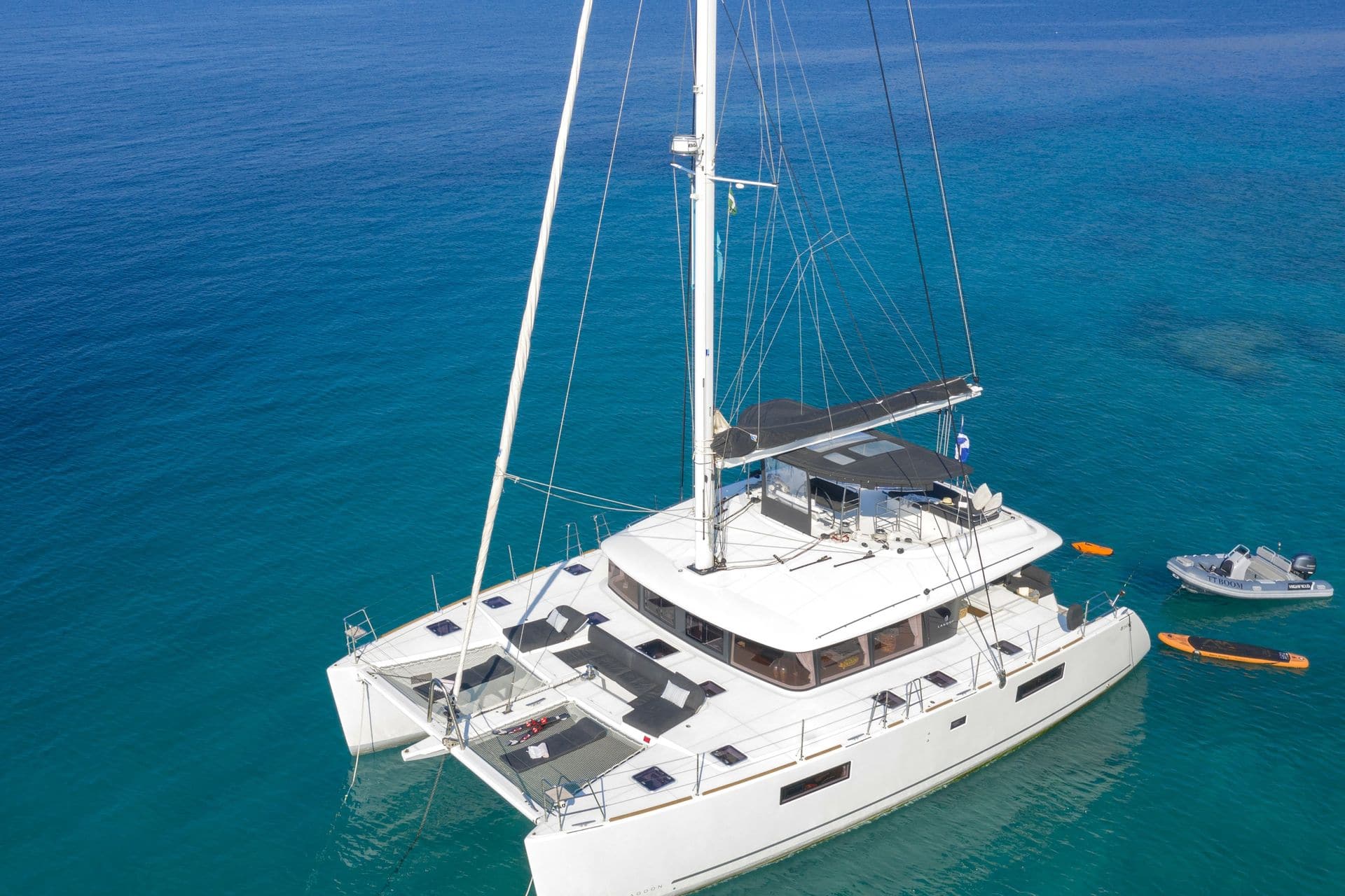 catamaran-charter-location-s-y-boom-greece