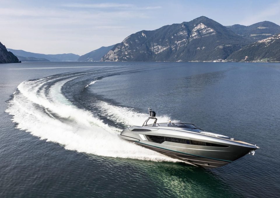 location-yacht-charter-MY-riva-rivale-56-milky-way-cannes-monaco