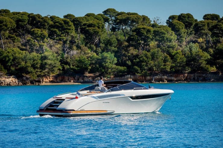 day-charter-yacht-rental-riva-m-y-rivamare-38