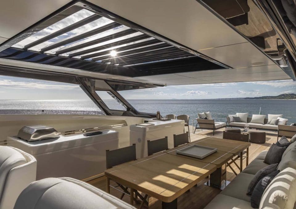 Yacht-charter-MY-EPIC-St-Tropez-French-Riviera-SOF-Cogolin_6