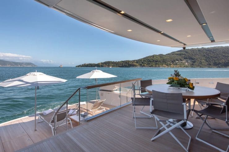 Yacht-charter-MY-OZONE (40)