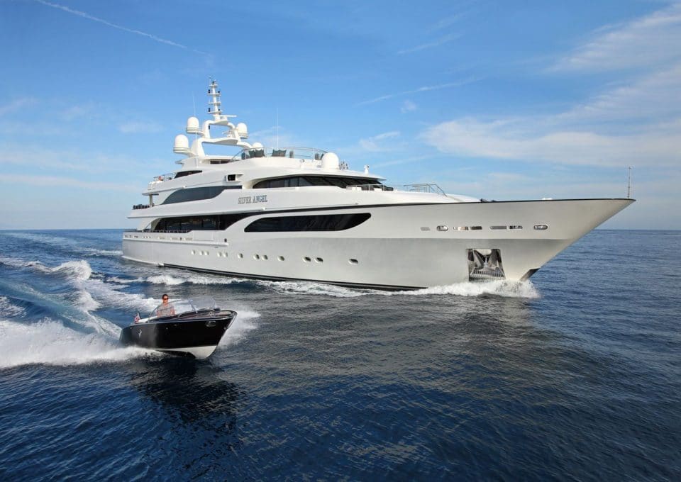 Yacht-charter-MY-silver-angel (1)