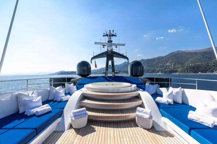 Location-Yacht-Charter-M-Y-Royal-Falcon-One