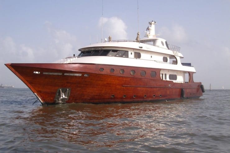 Location-Yacht-Charter-M-Y-ASHENA