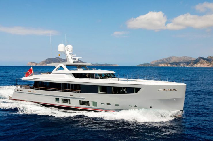 Yacht-charter-M-Y-CALYPSO