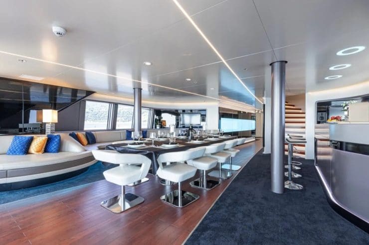 Location-Yacht-Charter-M-Y-Royal-Falcon-One