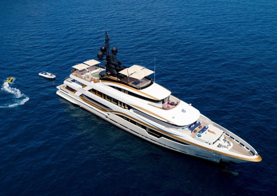 Yacht-charter-M-Y-TAIBA