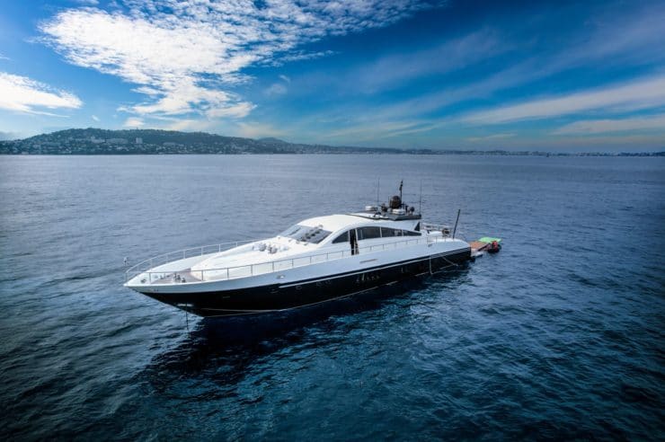 Yacht-charter-MY-SAGA-ONE