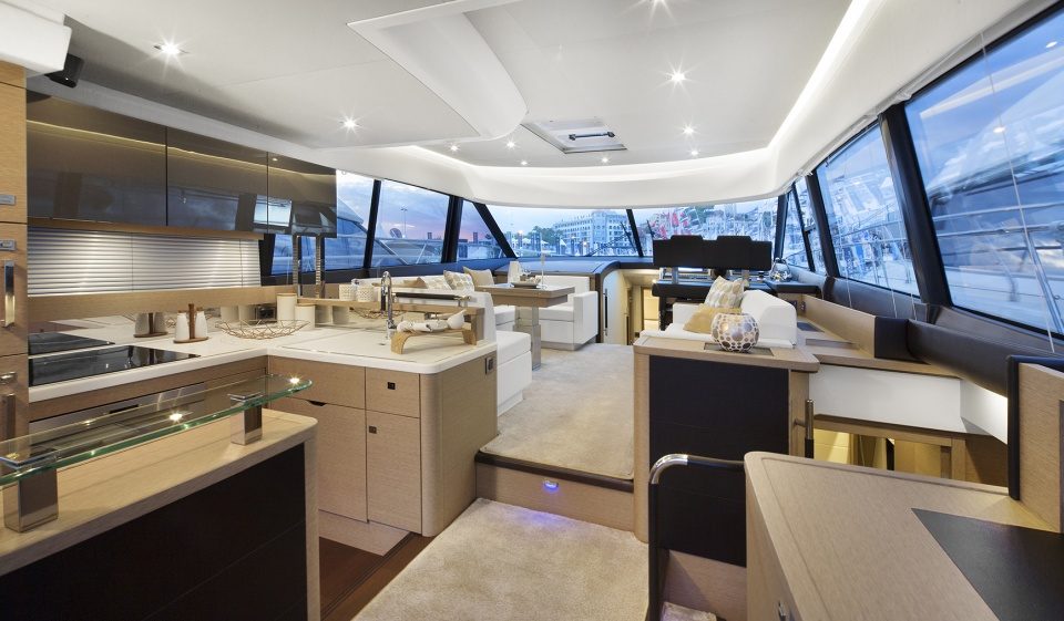 day-charter-rental-m-y-prestige-620