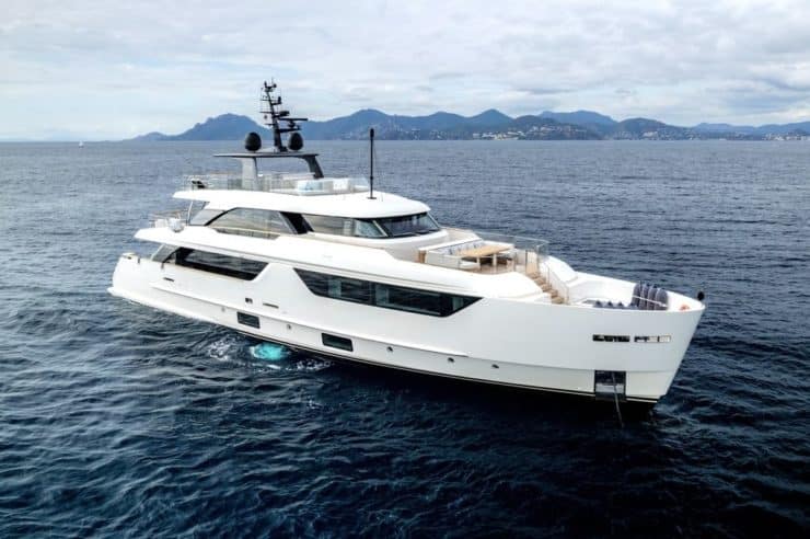 motor-yacht-charter-SABBATICAL