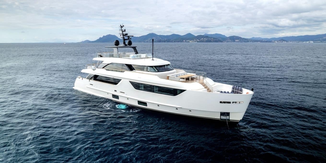 motor-yacht-charter-SABBATICAL