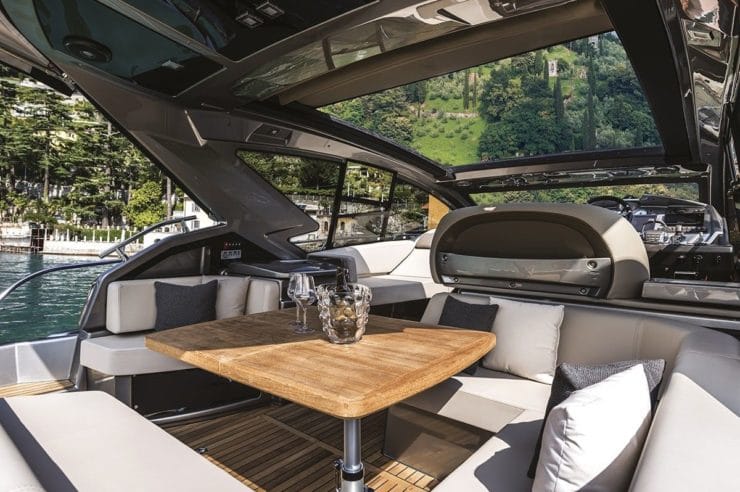 Yacht-charter-M-Y-CRANCHI-44