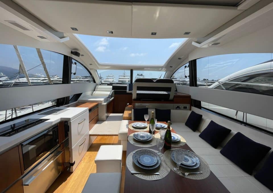 Yacht-charter-M-Y-FAIRLINE-TARGA-50-GT_46