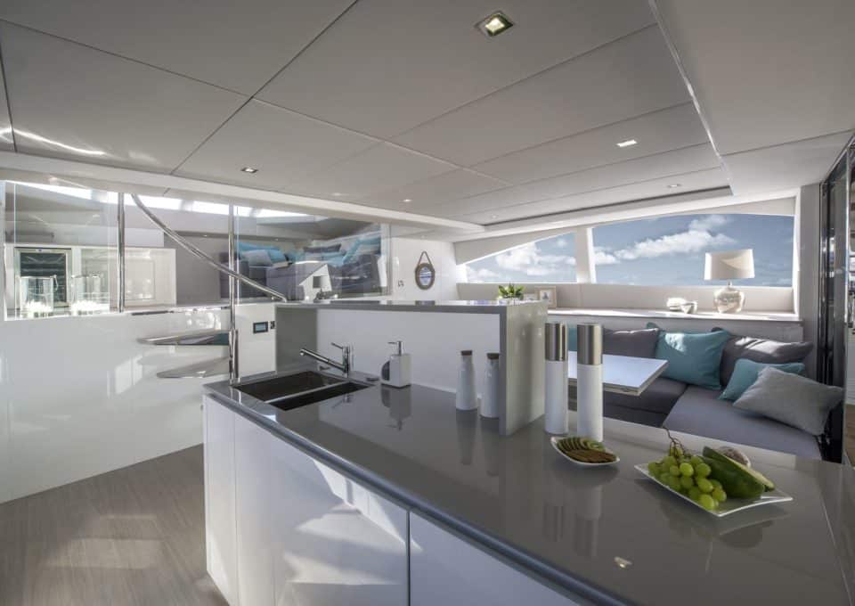 Yacht-charter-S-Y-MOONDANCE-CATAMARAN