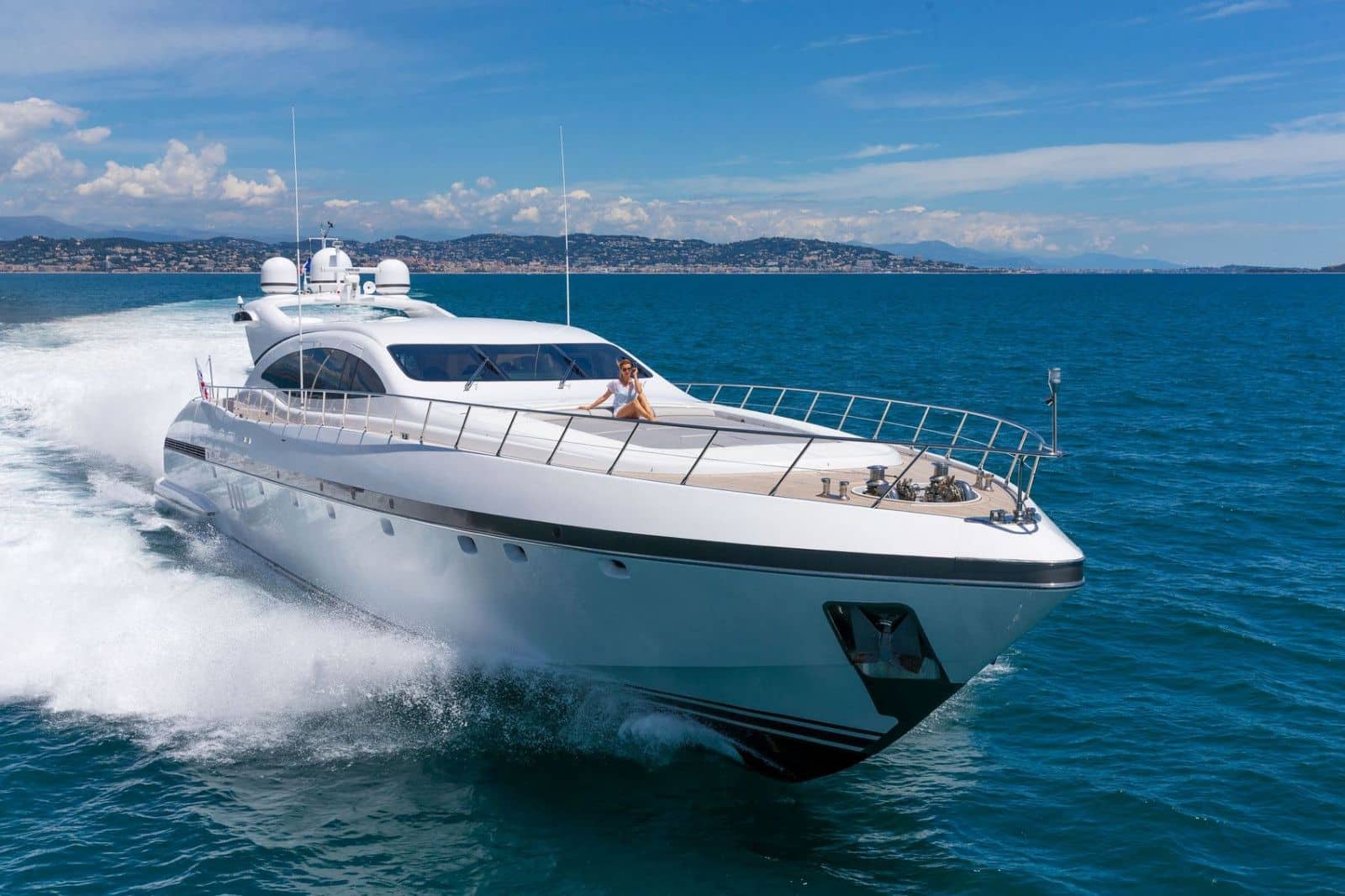 Charter M/Y LADY B Rental 2024 | Arthaud Yachting