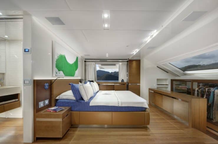 Yacht-charter-M-Y-MORNINGSTAR