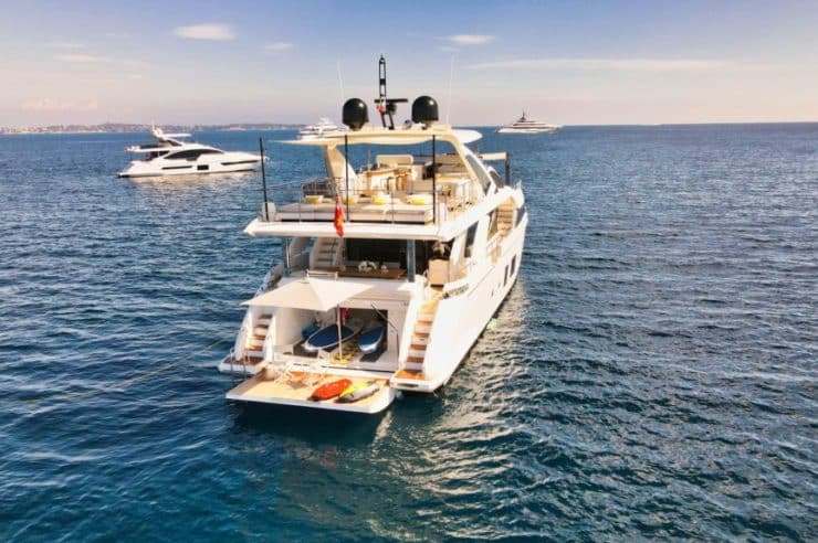 Yacht-charter-M-Y-WAVE