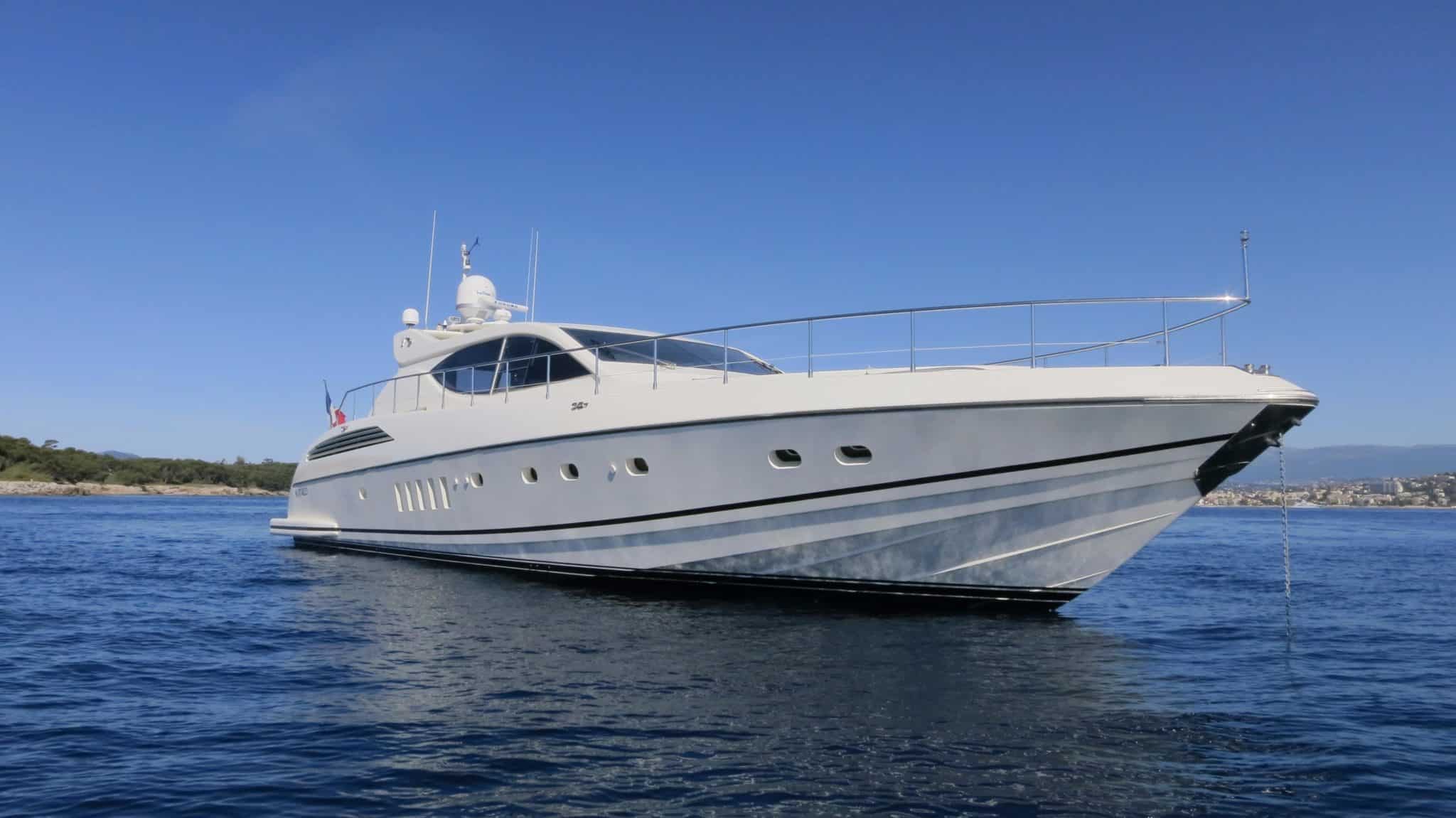 Yacht-charter-M-Y-CRISTAL-1.