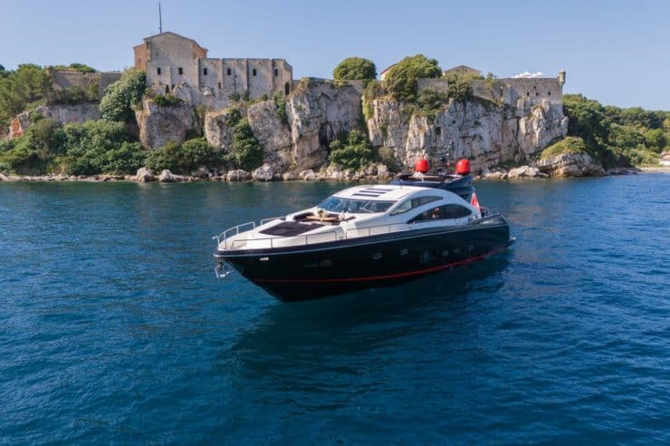 Yacht-charter-PALUMBA-SUNSEEKER-PREDATOR-84_23