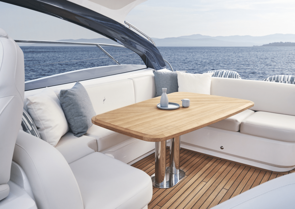 location-yacht-journee-m-y-princess-v50-2024