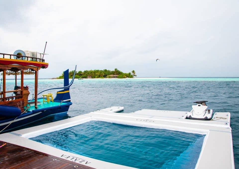 location-yacht-charter-MY-azalea