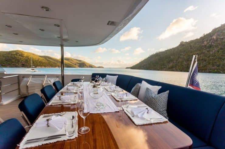 location-yacht-charter-MY-de-lisle-III-3