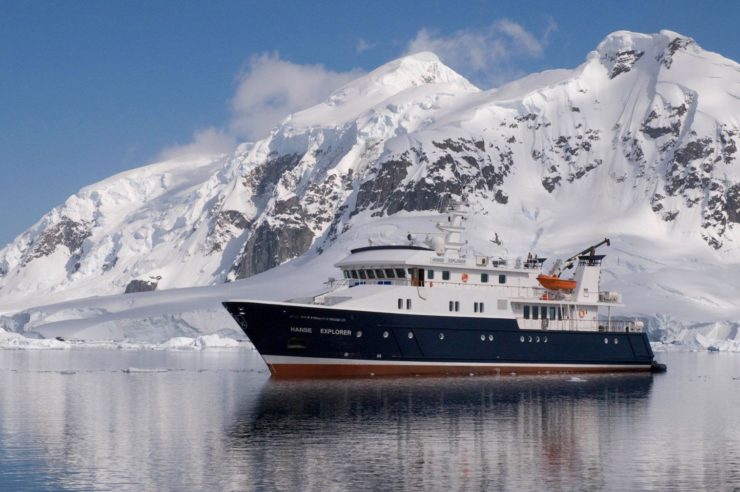 location-yacht-charter-MY-hanse-explorer-Antarctica