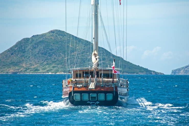 location-yacht-charter-SY-dragonfly-23