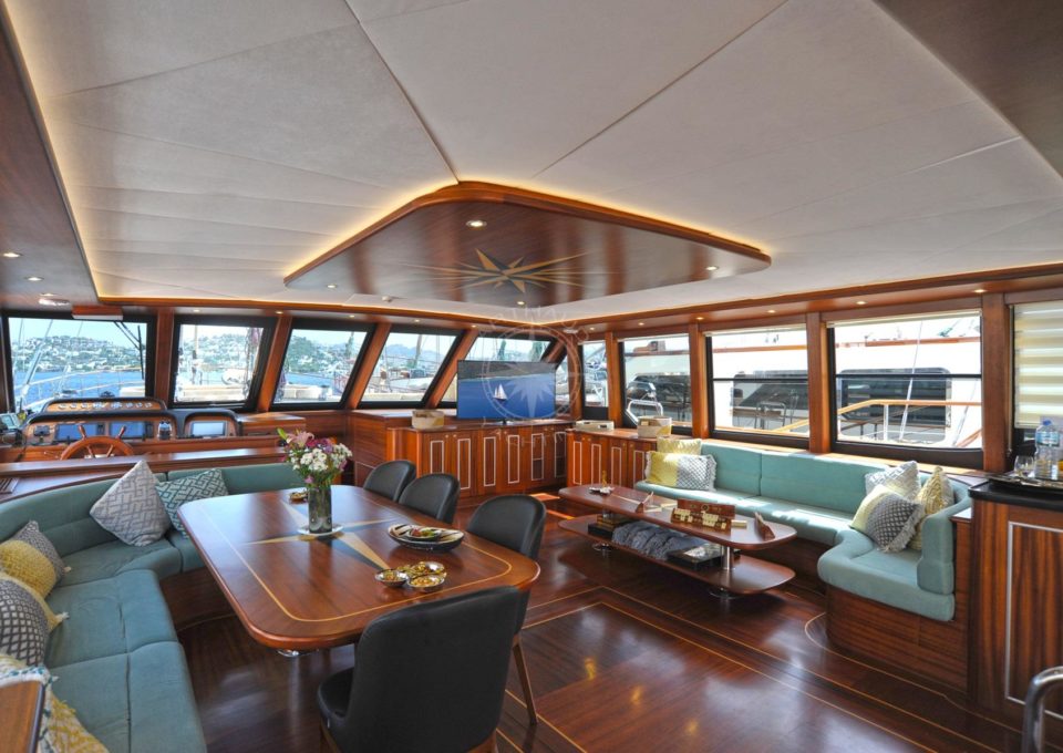 location-yacht-charter-SY-dragonfly-23