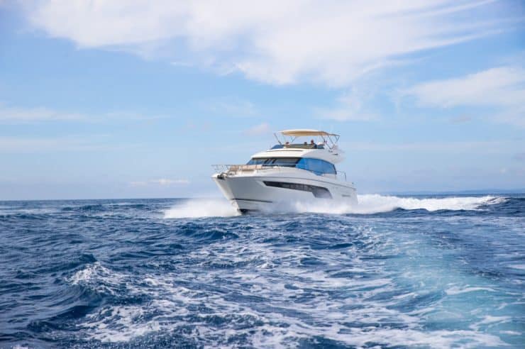 day-charter-rental-yacht-m-y-prestige-630-s