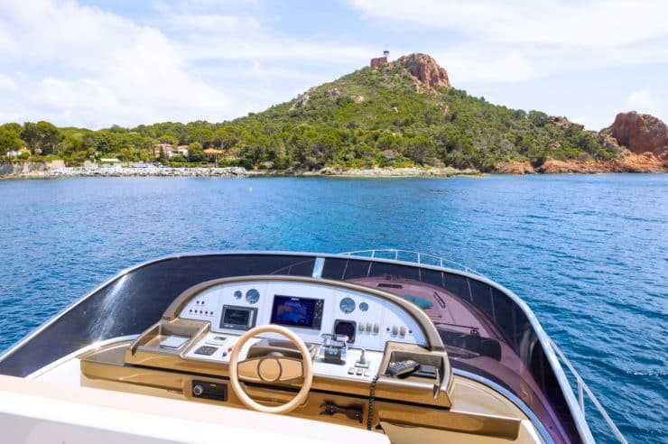 day-charter-rental-m-y-sportriva-56