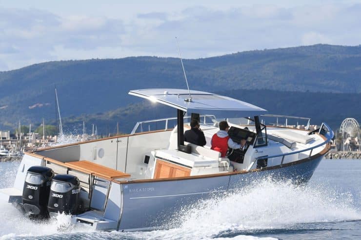 day-charter-yacht-rental-m-y-rhea-32