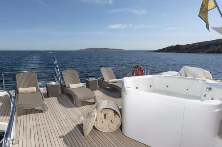 location-yacht-charter-MY-mi-alma