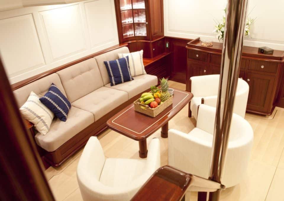 location-yacht-charter-SY-aurelius