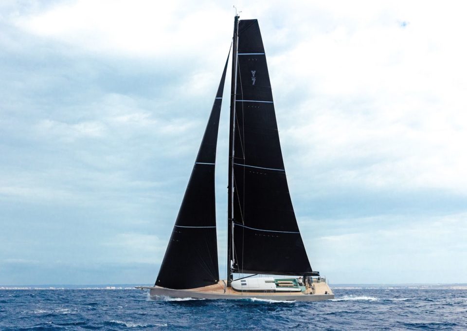 sailing-yacht-charter-YUME