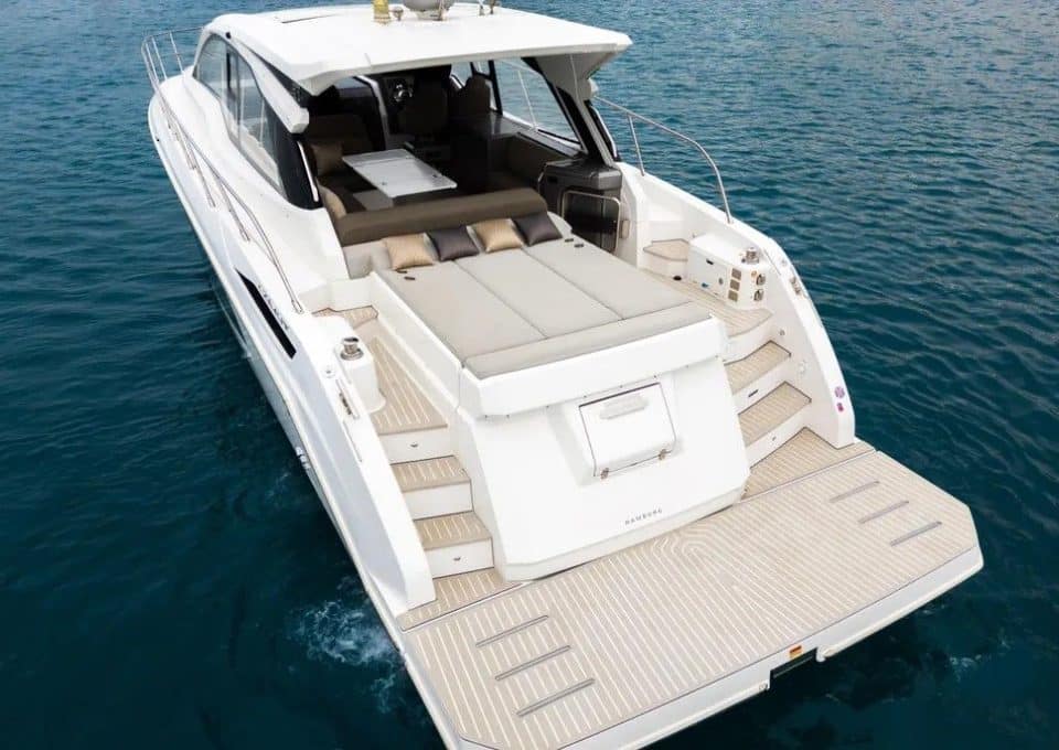 day-charter-yacht-rental-m-y-Azimut_Atlantis_51