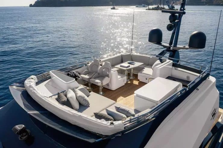 location-journee-yacht-m-y-azimut-s8