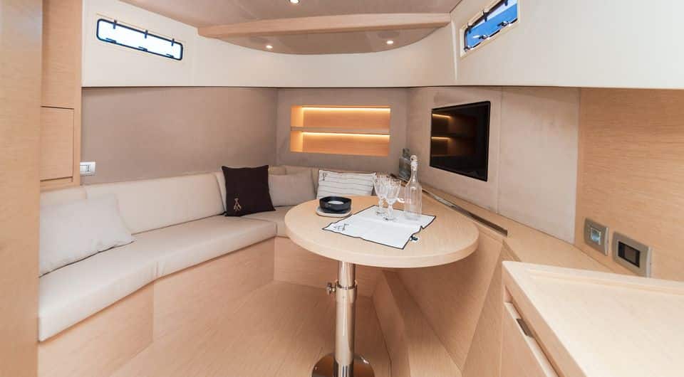 day-charter-yacht-rental-m-y-Solaris_44