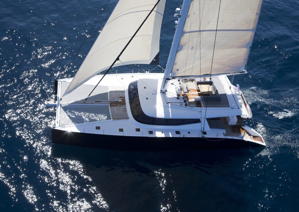 location-catamaran-yacht-charter-MY-levante