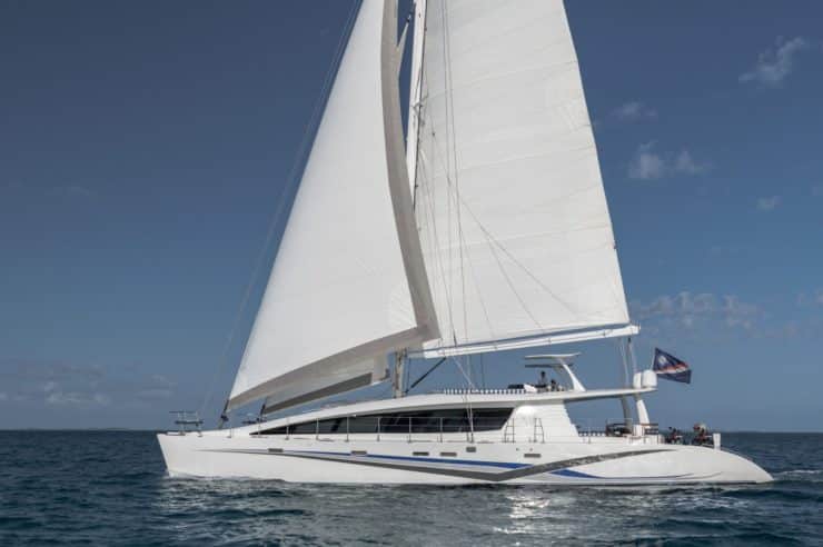 location-catamaran-yacht-charter-MY-blue-gryphon