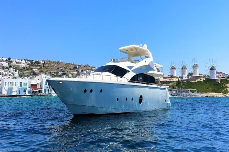 location-yacht-charter-MY-questa-e-vita