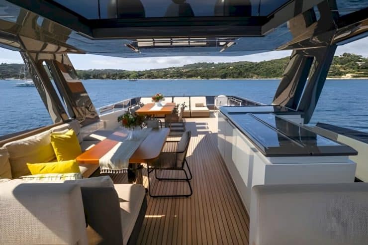 yacht-charter-rental-m-y-nineteen-42